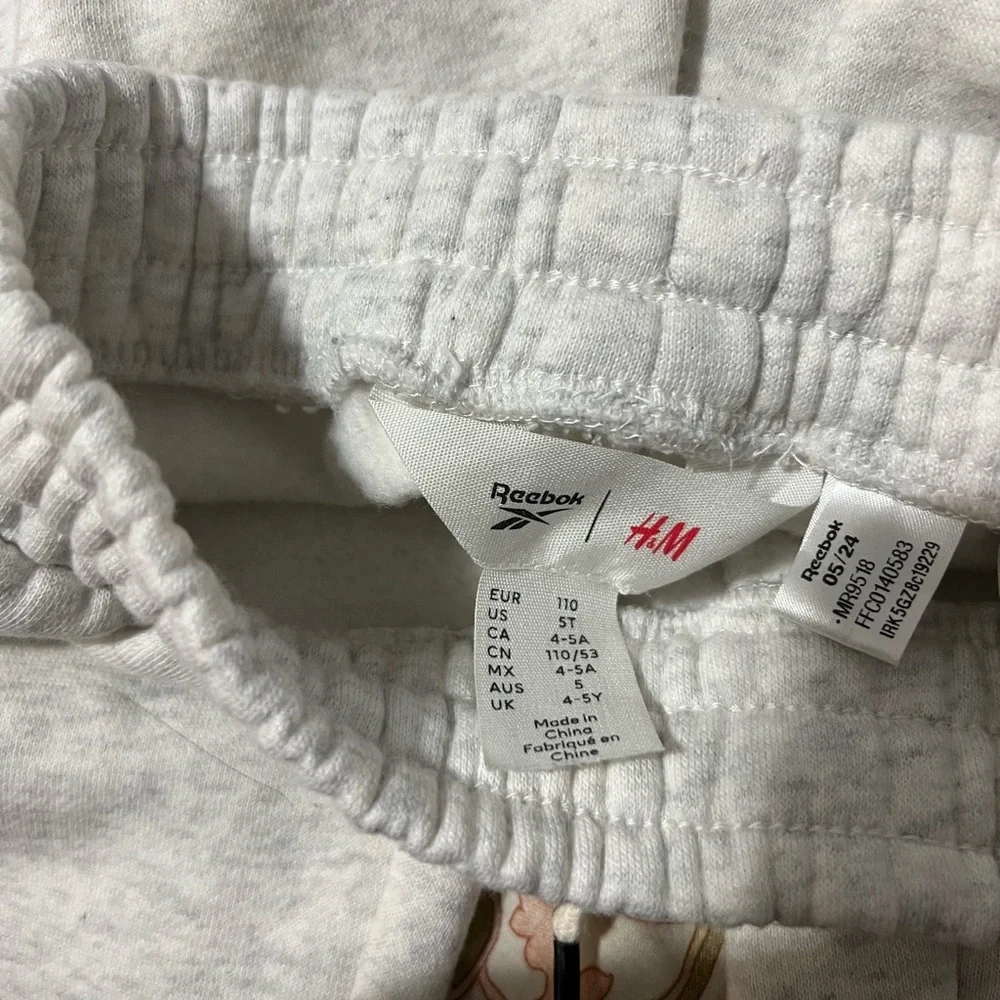 Reebok x H&M Light Gray Kids Fleece Jogger Pants 5T Sweatpants